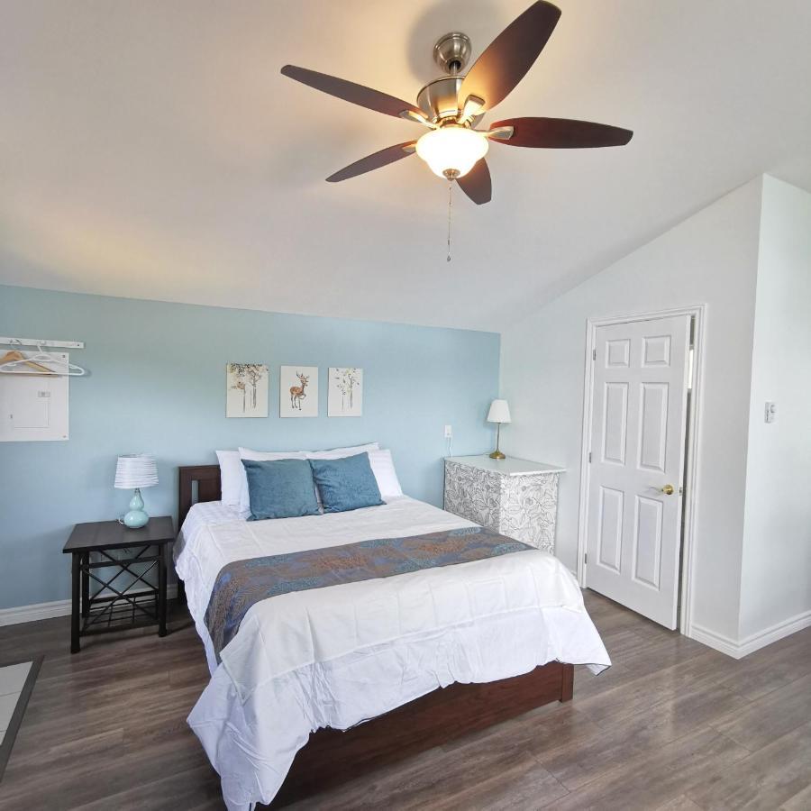 Knotty Pine Ocean Front Suite - Adults Only Ingonish Exterior foto