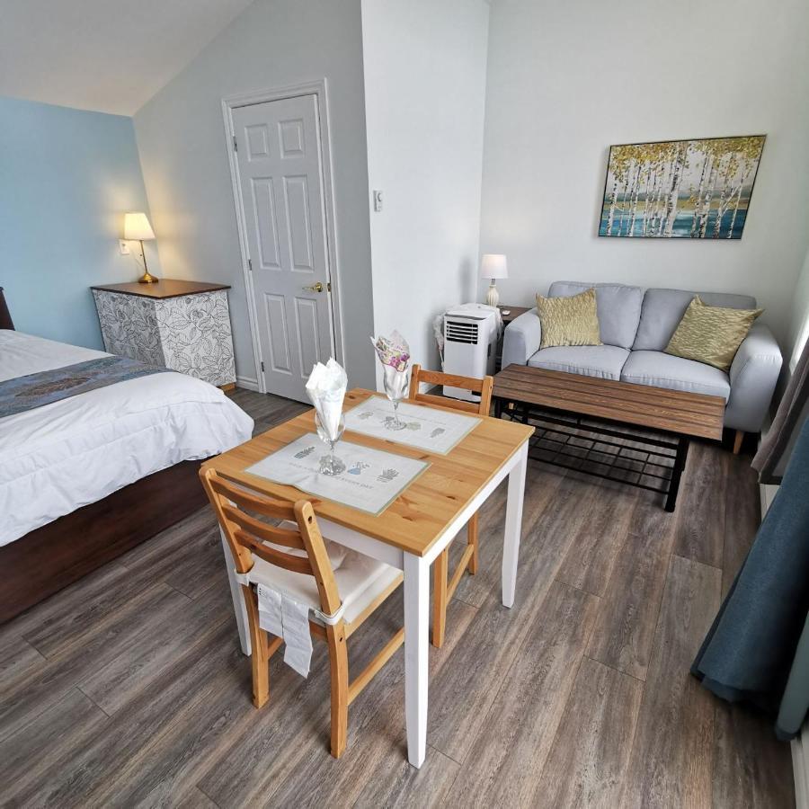 Knotty Pine Ocean Front Suite - Adults Only Ingonish Exterior foto